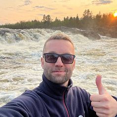 Антон Петров