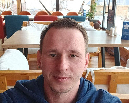 Олег Макаренко