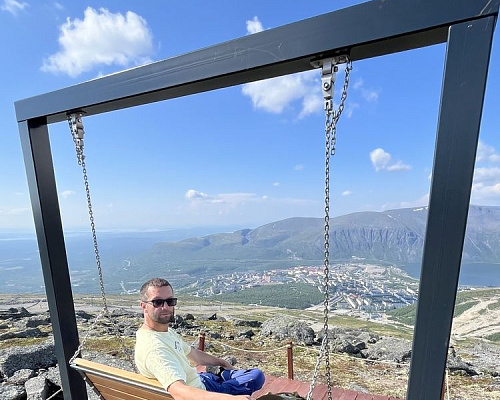 Антон Петров